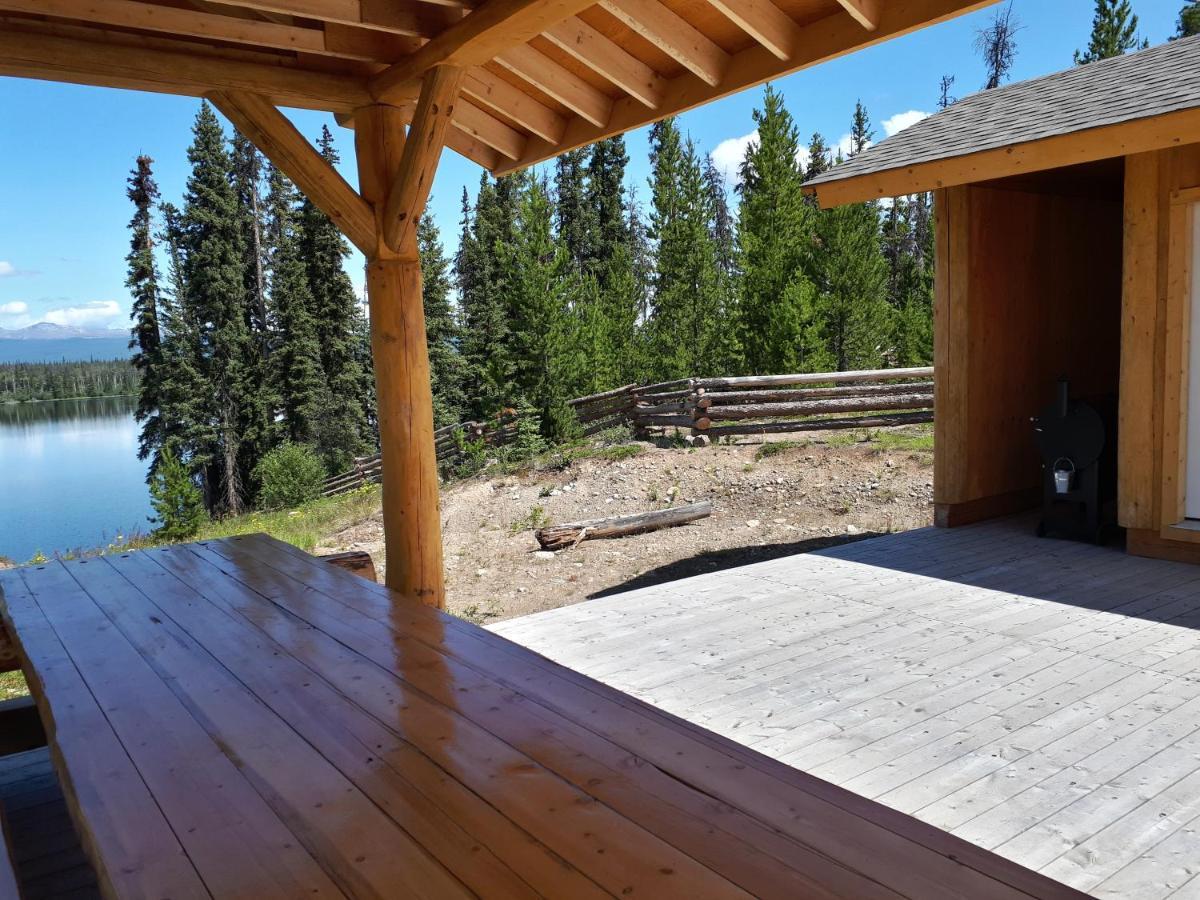 Red Cariboo Apartments Anahim Lake Exterior foto