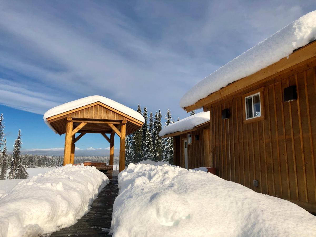 Red Cariboo Apartments Anahim Lake Exterior foto