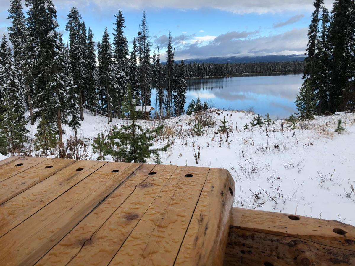 Red Cariboo Apartments Anahim Lake Exterior foto